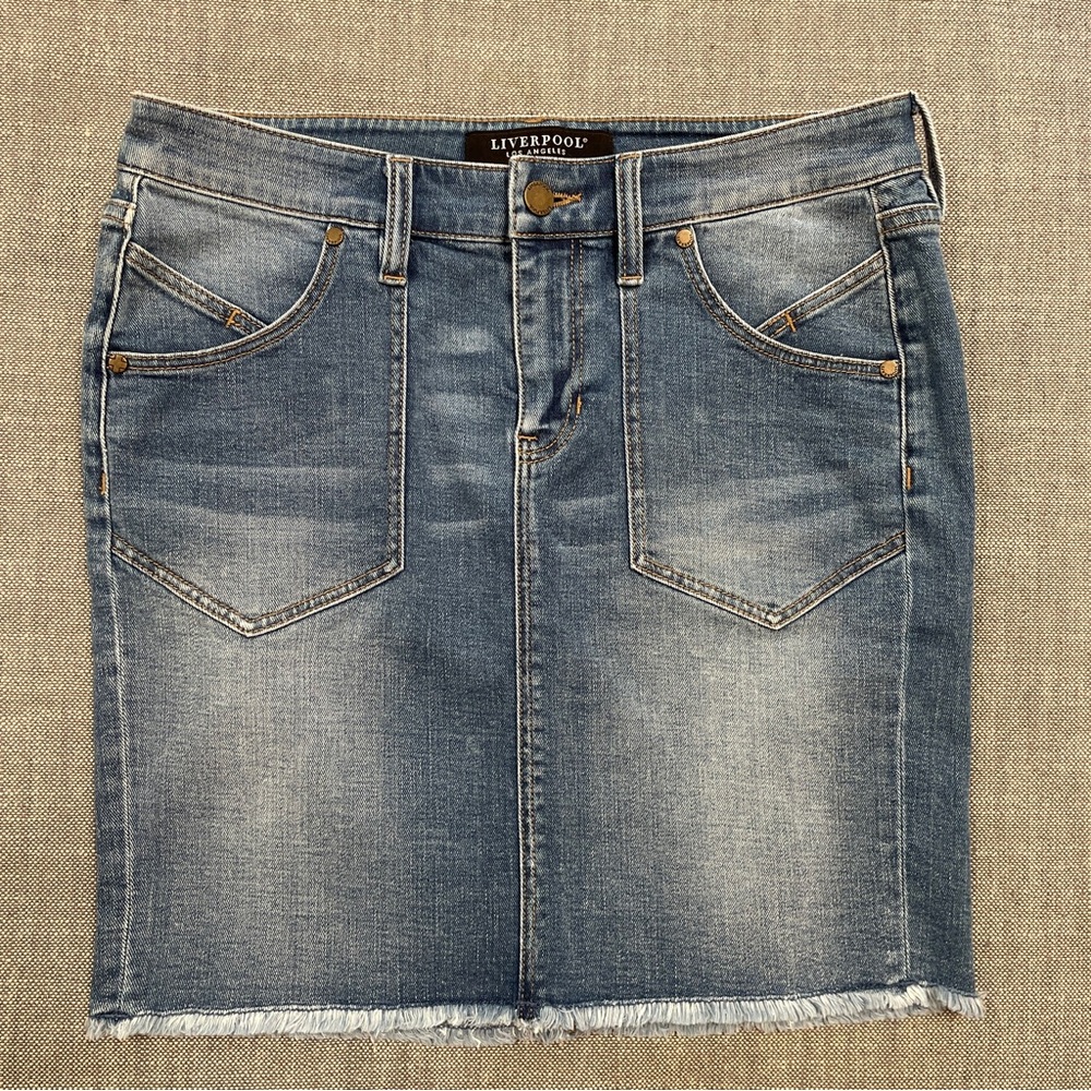 Liverpool Denim Skirt Patch Pocket Raw Hem Blue Women's Size 4 27